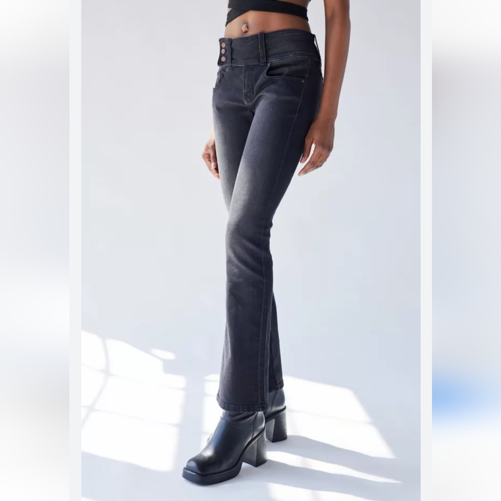 BDG Y2K Belted Flare Jean Size 27 Black please read description